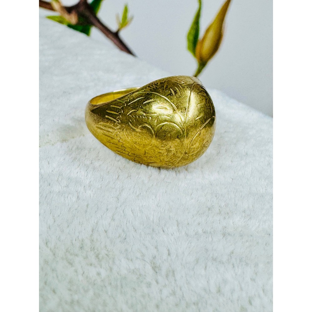 Vintage Hand Engraved Gold Brass Tone Chunky Floral Dome Statement Ring Sz 8.5